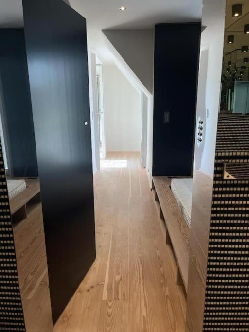 Luxury City Penthouse Apartment *